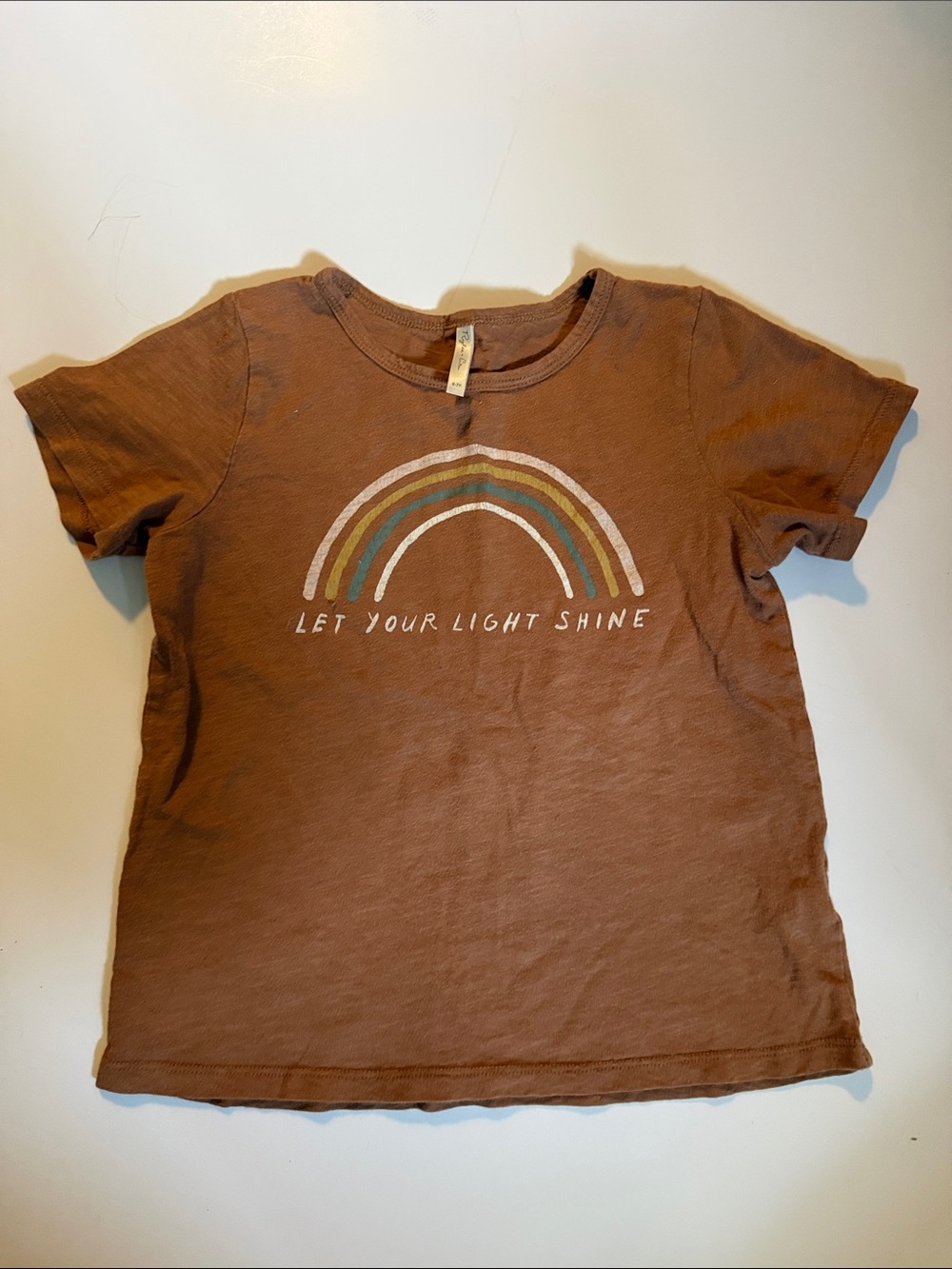 Rylee + Cru sz 6/7 graphic tee Let Your Light Shine Brown Kids T‑Shirt